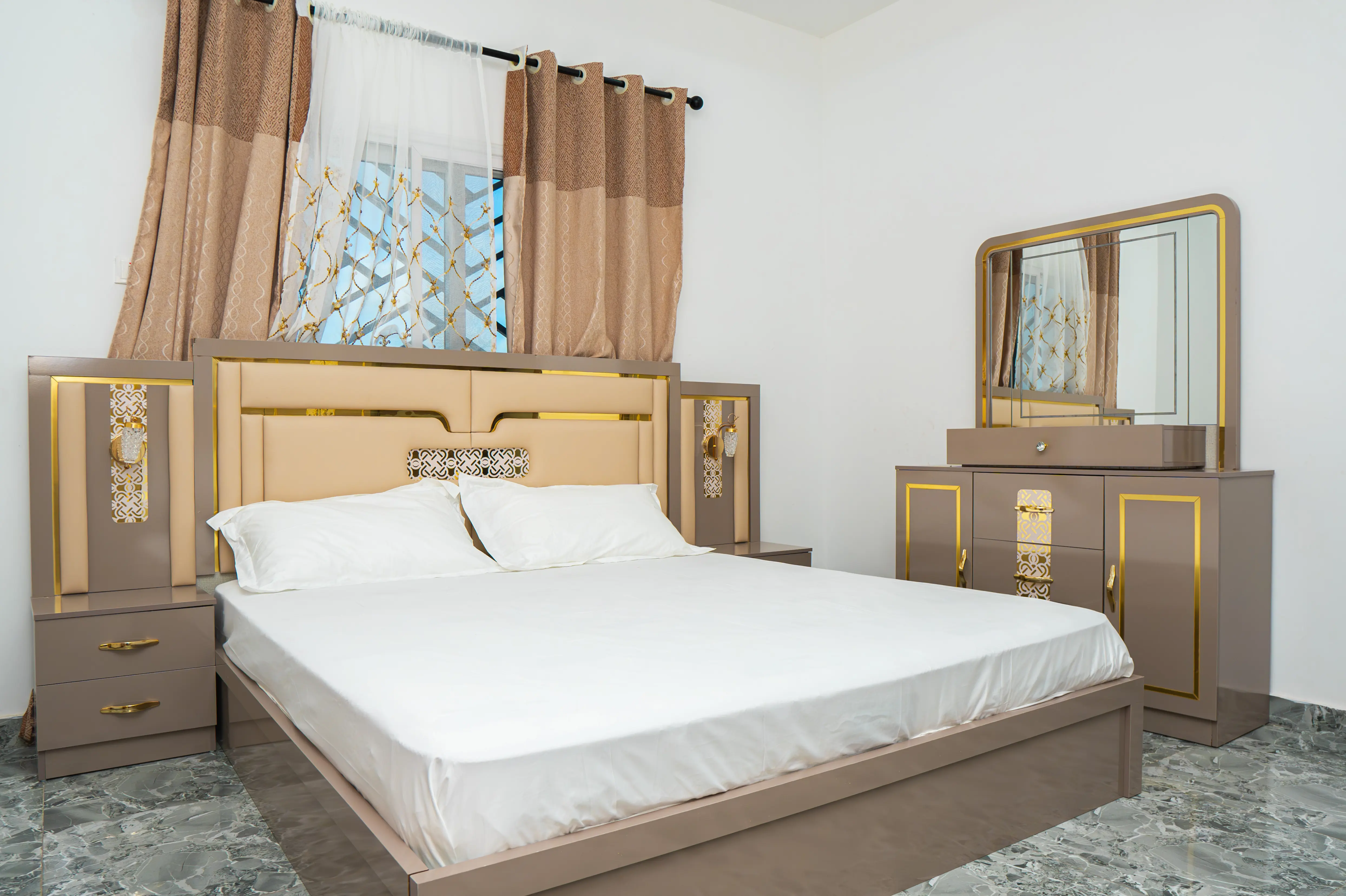 Diamond Edge Apartments1061 (Copy).webp