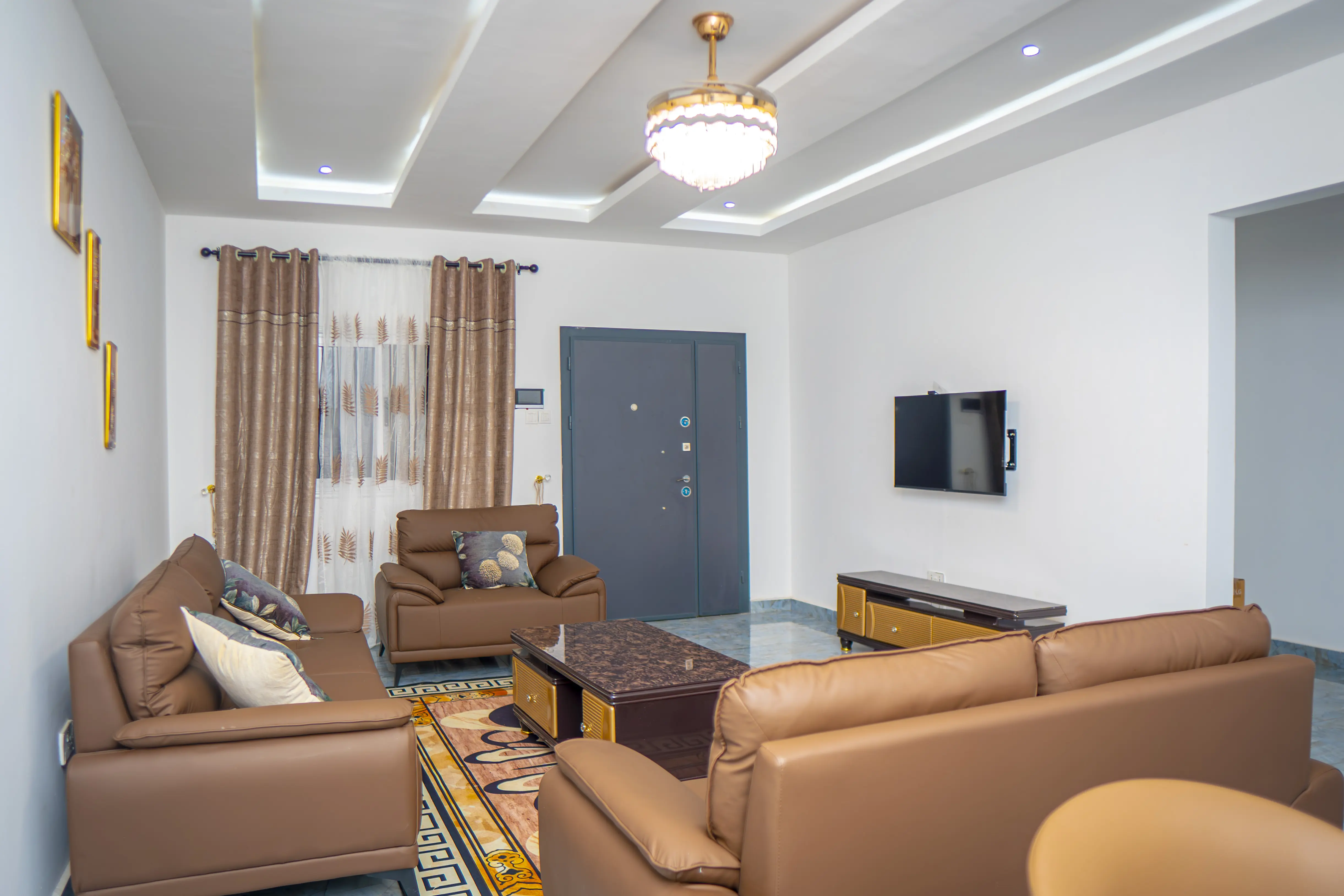 Diamond Edge Apartments611 (Copy).webp