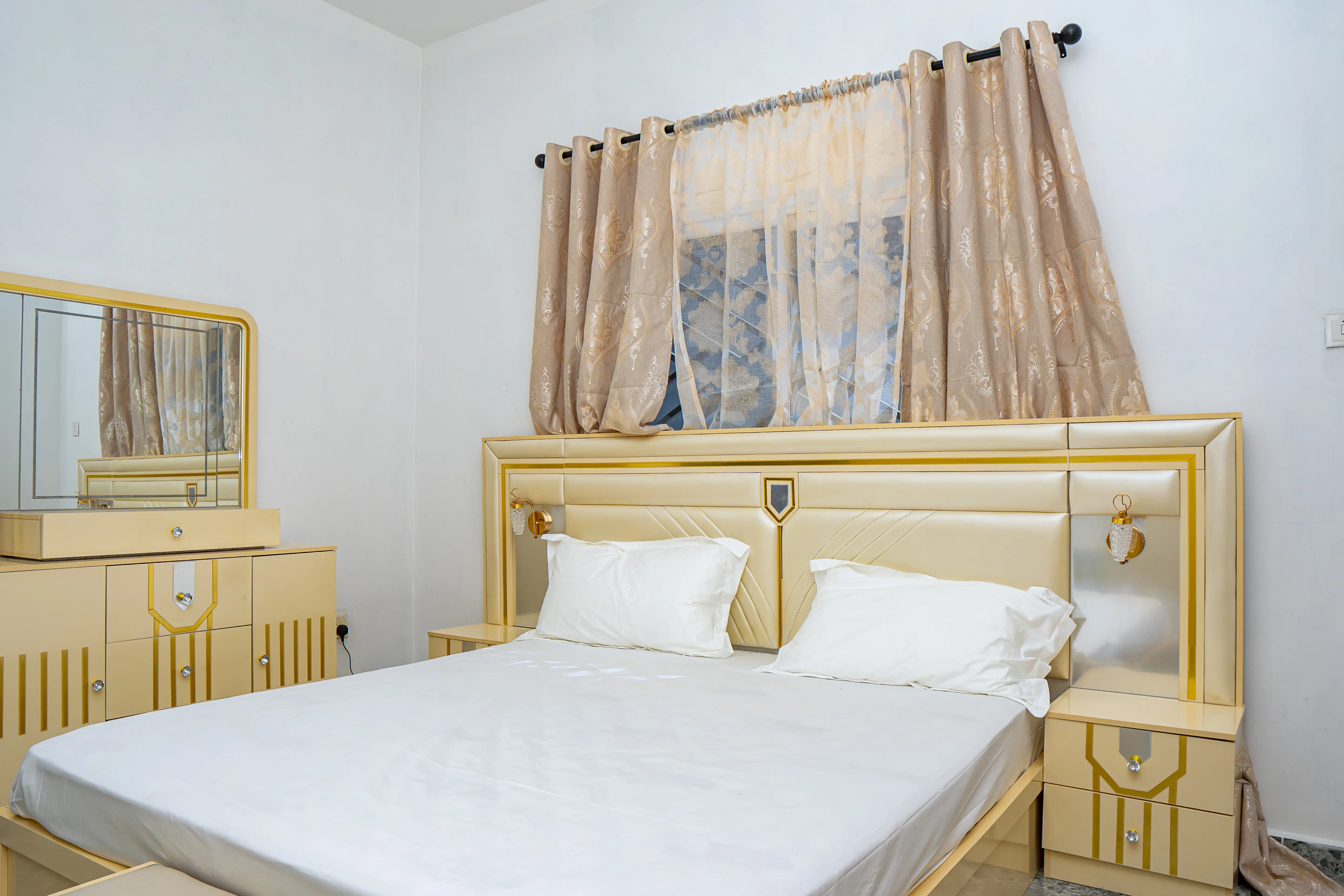Diamond Edge Apartments831 (Copy).webp
