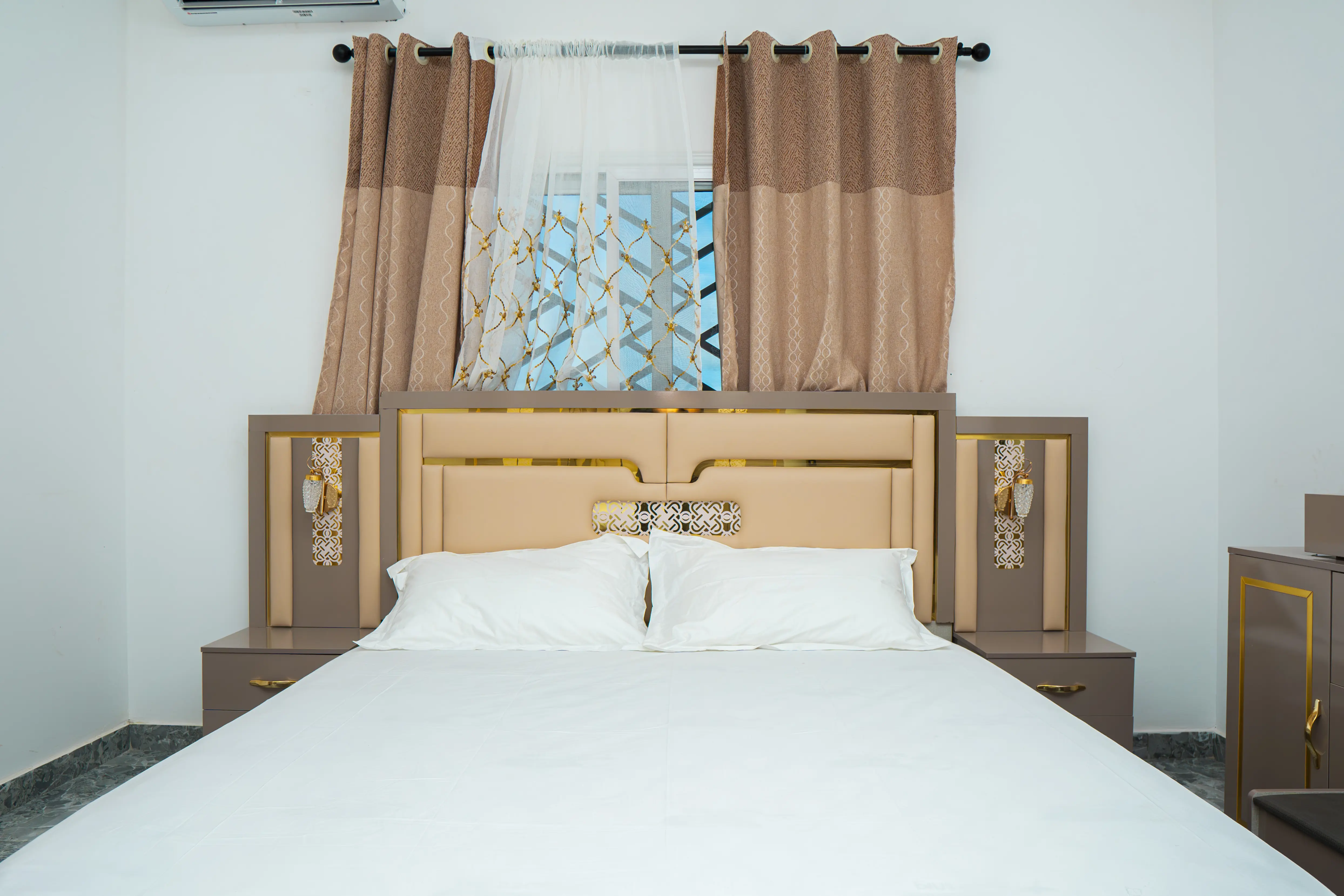 Diamond Edge Apartments1051 (Copy).webp