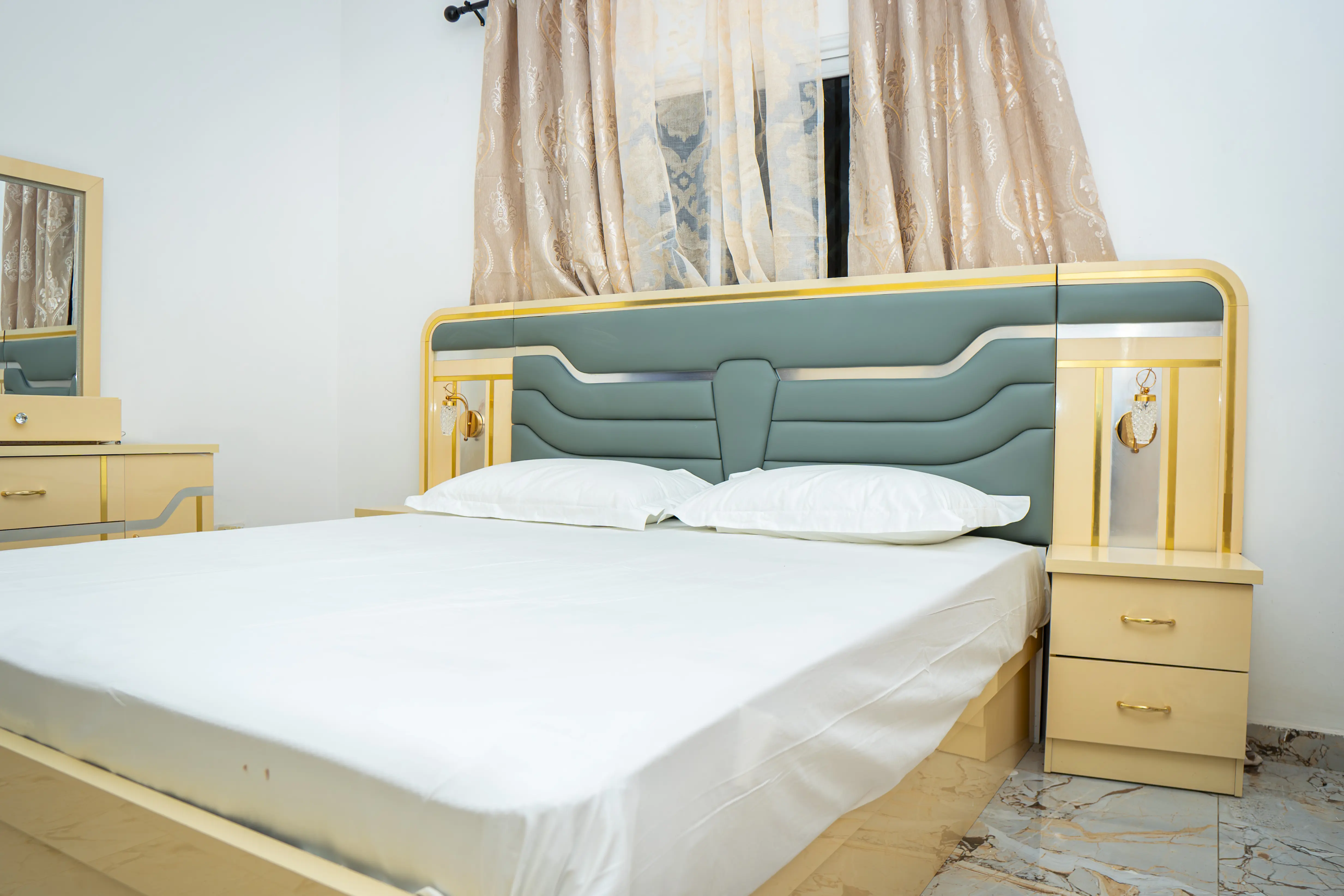 Diamond Edge Apartments361 (Copy).webp