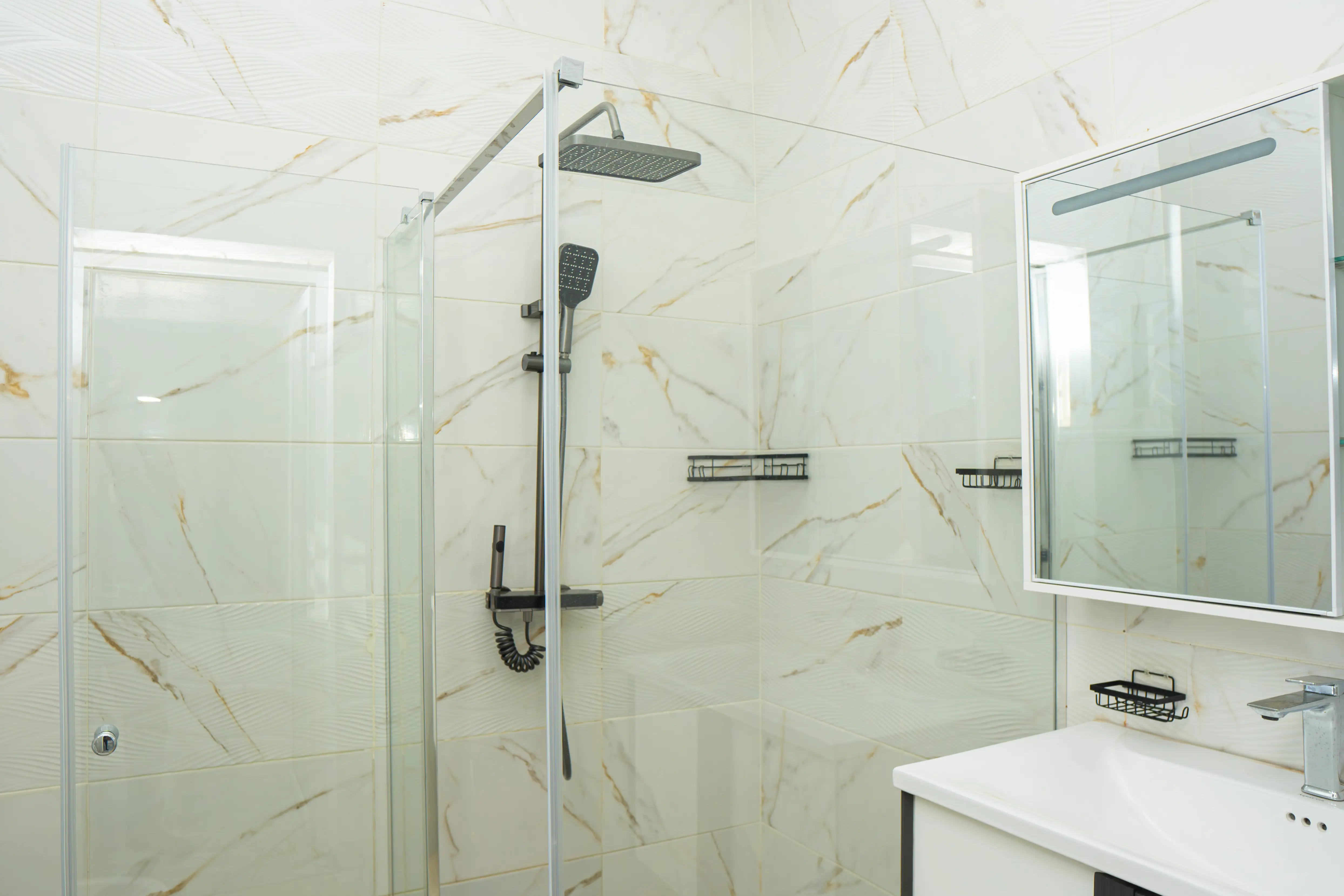 Diamond Edge Apartments1011 (Copy).webp