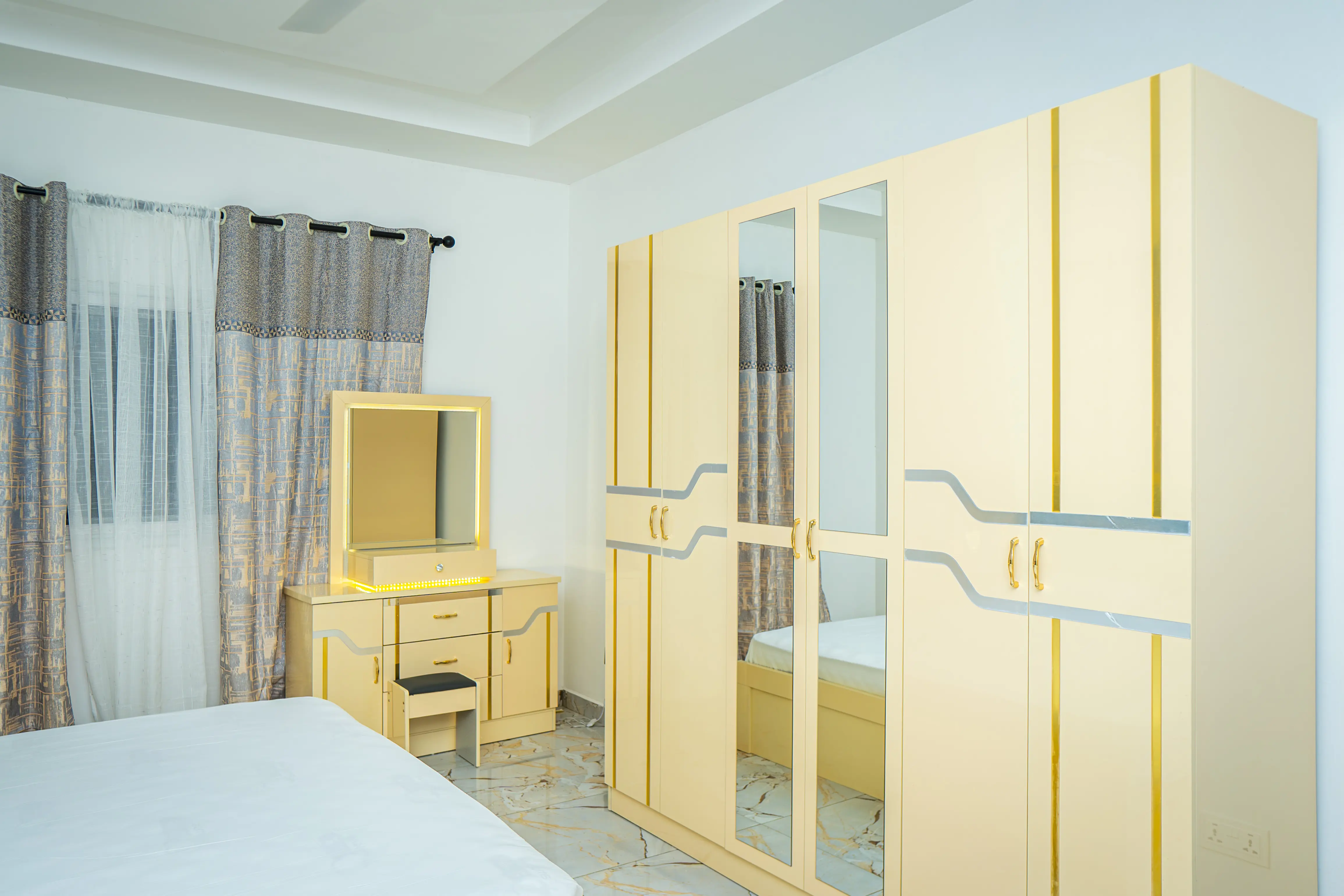 Diamond Edge Apartments451 (Copy).webp